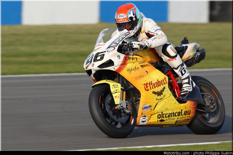 sbk_smrz_02_angleterre_donington_2011