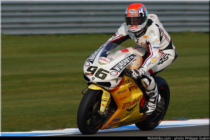 sbk_smrz_06_angleterre_donington_2011