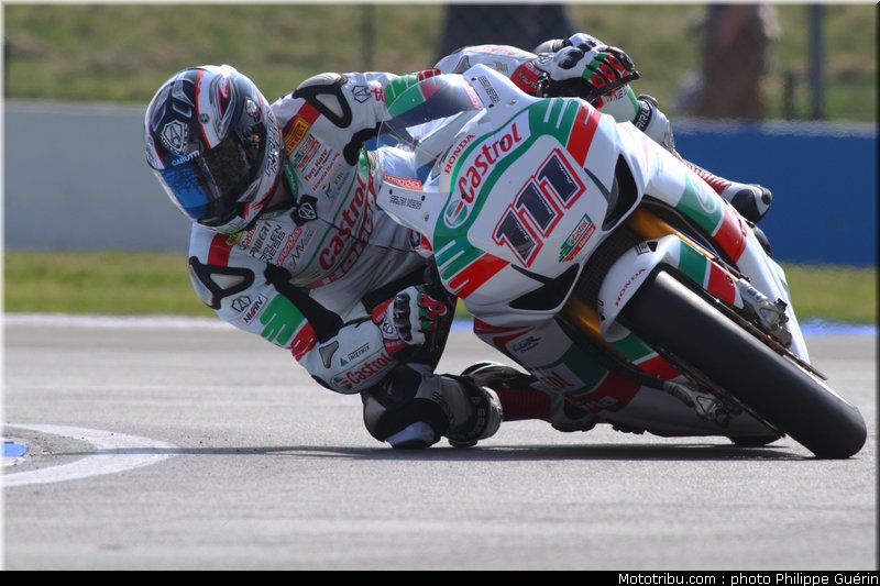 sbk_xaus_09_angleterre_donington_2011