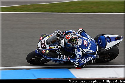 sbk_melandri_04_angleterre_donington_2011.JPG