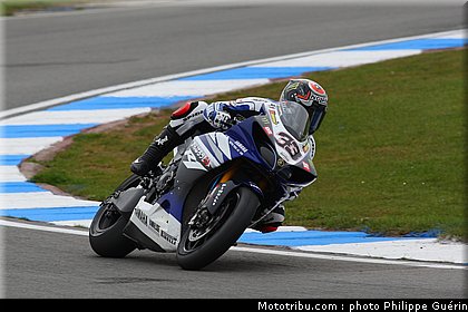 sbk_melandri_28_angleterre_donington_2011.JPG