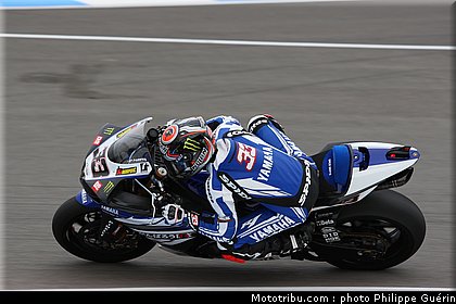 sbk_melandri_30_angleterre_donington_2011.JPG