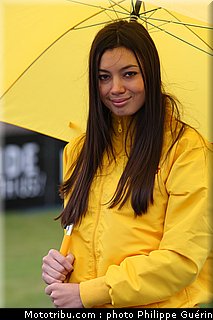 sbk_pitbabes_06_angleterre_donington_2011.JPG