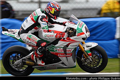 sbk_rea_10_angleterre_donington_2011.JPG