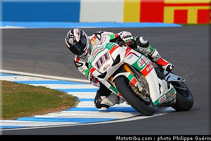 sbk_xaus_03_angleterre_donington_2011.JPG