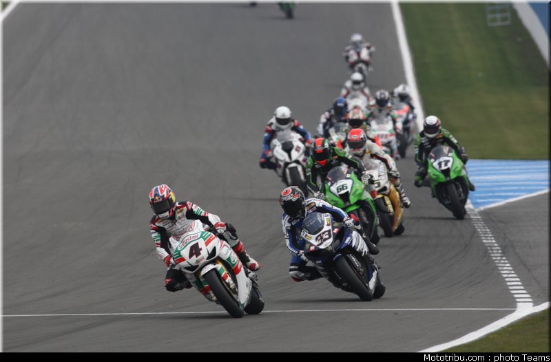 sbk_004_angleterre_donington_2011