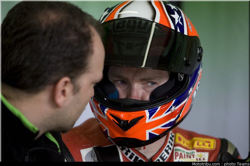 sbk_aitchinson_1_angleterre_donington_2011