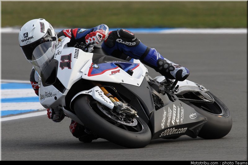 sbk_corser_2_angleterre_donington_2011