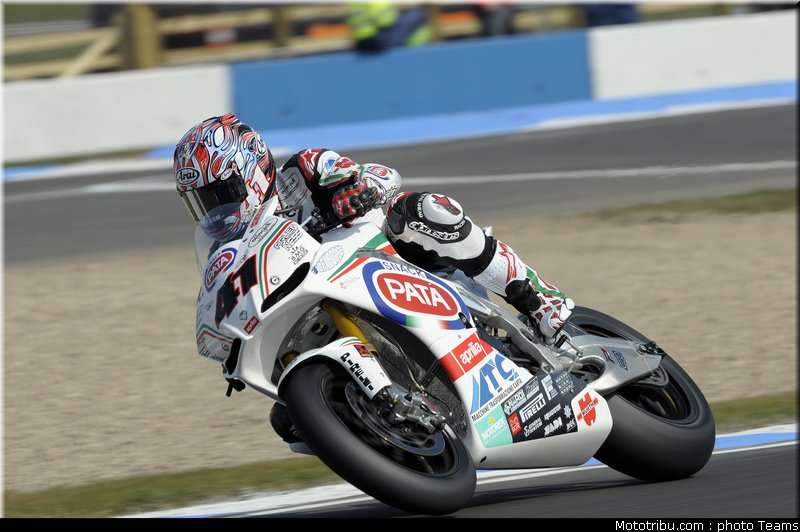 sbk_haga_02_angleterre_donington_2011