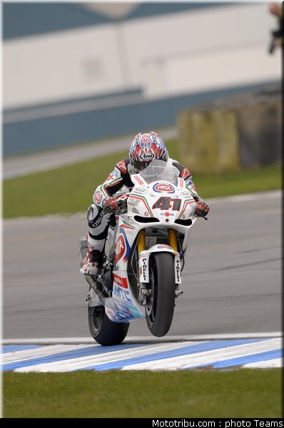 sbk_haga_11_angleterre_donington_2011