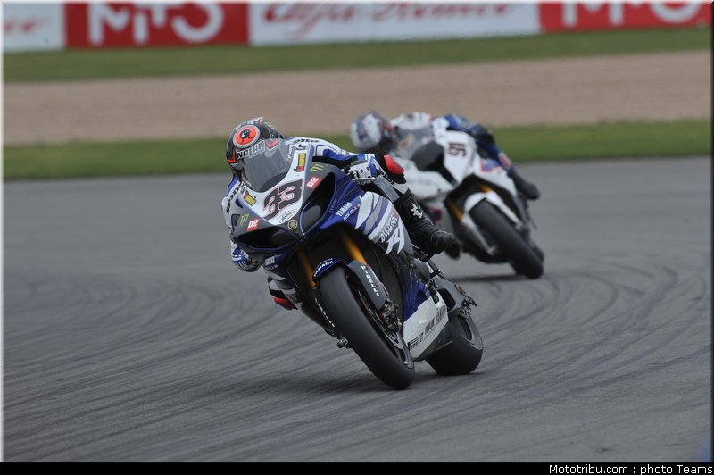 sbk_melandri_09_angleterre_donington_2011