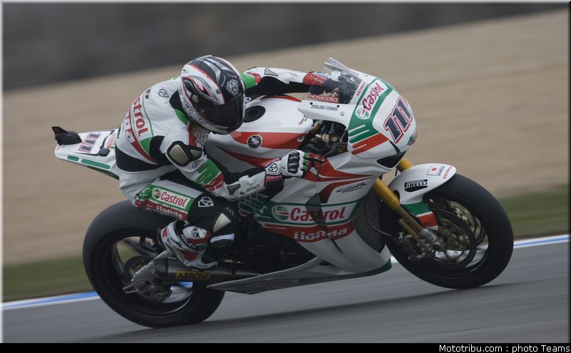 sbk_xaus_08_angleterre_donington_2011