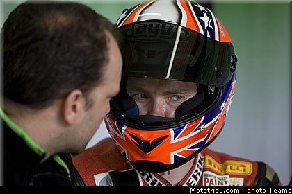 sbk_aitchinson_1_angleterre_donington_2011.jpg