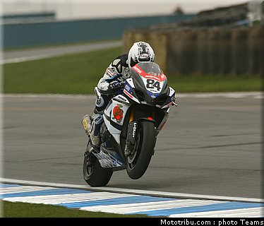 sbk_fabrizio_01_angleterre_donington_2011.jpg
