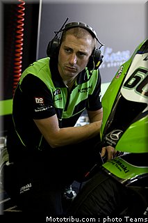 sbk_kawasaki_3_angleterre_donington_2011.jpg