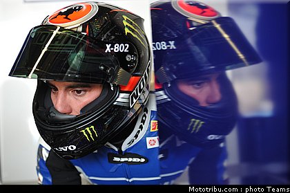 sbk_melandri_03_angleterre_donington_2011.jpg