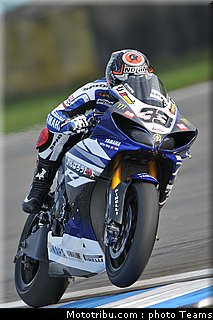 sbk_melandri_04_angleterre_donington_2011.jpg
