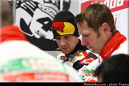 sbk_rea_01_angleterre_donington_2011.jpg