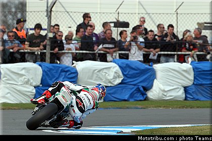 sbk_rea_18_angleterre_donington_2011.jpg