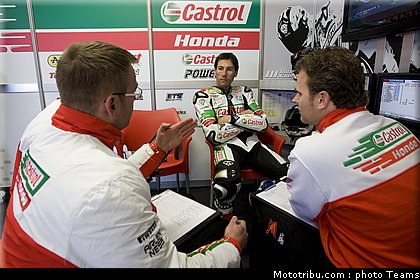 sbk_xaus_02_angleterre_donington_2011.jpg