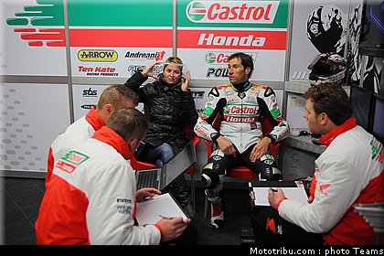 sbk_xaus_04_angleterre_donington_2011.jpg