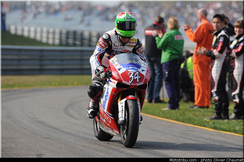 1000stk_giugliano_2_paysbas_2011_assen