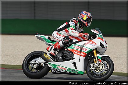 sbk_rea_1_paysbas_2011_assen.jpg