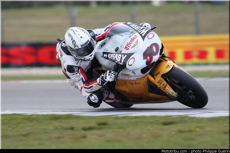 sbk_guintoli_01_paysbas_2011_assen