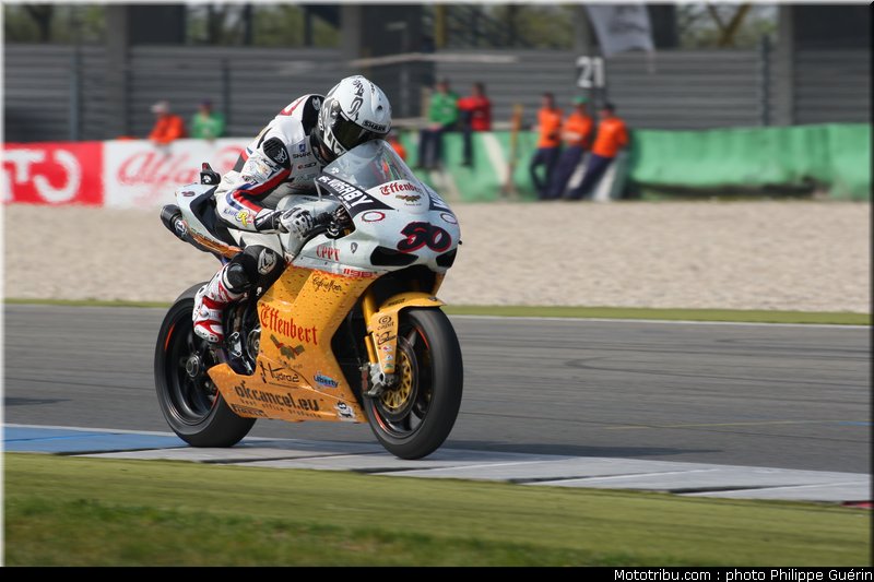 sbk_guintoli_06_paysbas_2011_assen