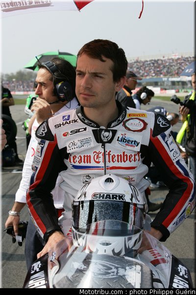 sbk_guintoli_12_paysbas_2011_assen
