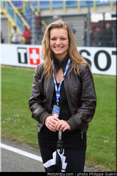 sbk_pitbabes_05_paysbas_2011_assen
