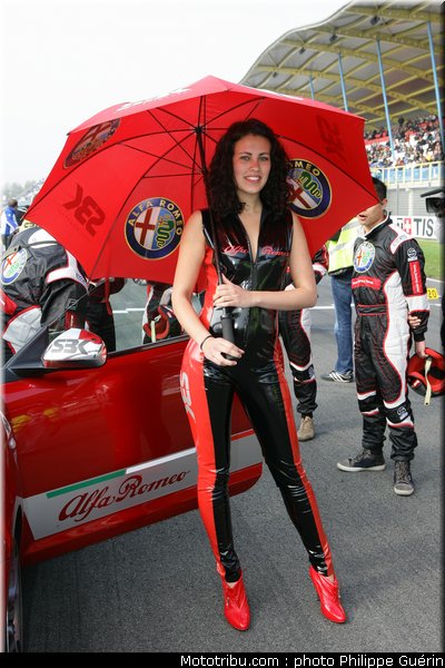 sbk_pitbabes_19_paysbas_2011_assen