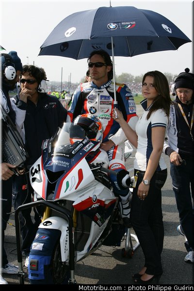 sbk_pitbabes_31_paysbas_2011_assen