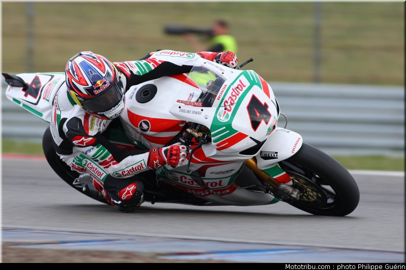 sbk_rea_02_paysbas_2011_assen