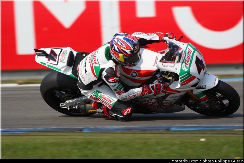 sbk_rea_10_paysbas_2011_assen