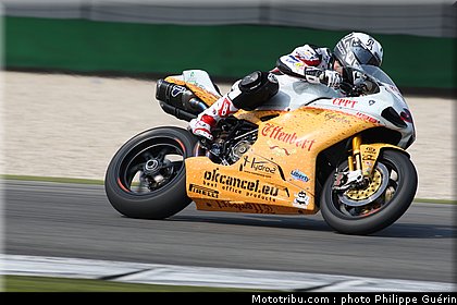 sbk_guintoli_05_paysbas_2011_assen.JPG