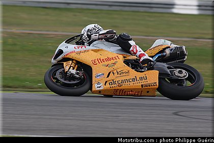 sbk_guintoli_07_paysbas_2011_assen.JPG