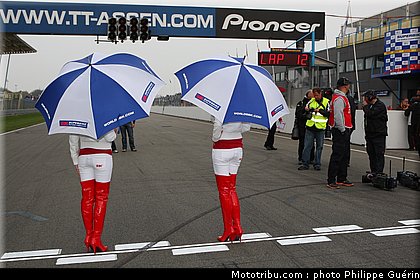 sbk_pitbabes_03_paysbas_2011_assen.JPG
