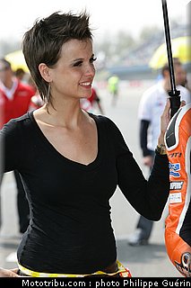 sbk_pitbabes_36_paysbas_2011_assen.JPG