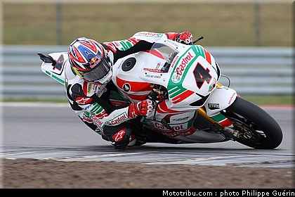 sbk_rea_01_paysbas_2011_assen.JPG