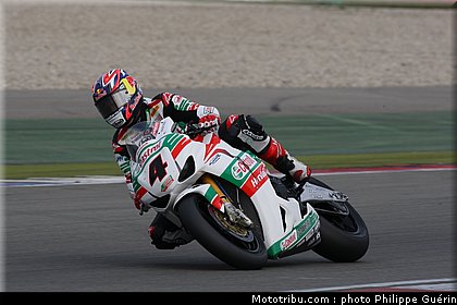 sbk_rea_04_paysbas_2011_assen.JPG