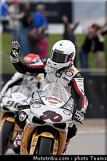 sbk_guintoli_3_usa_2011.jpg