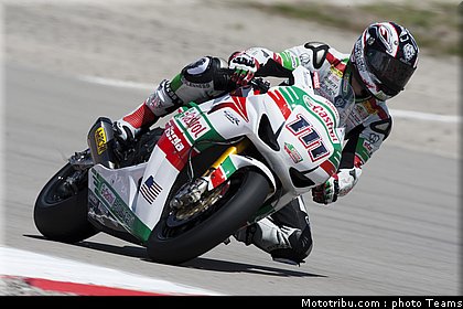 sbk_xaus_07_usa_2011.jpg
