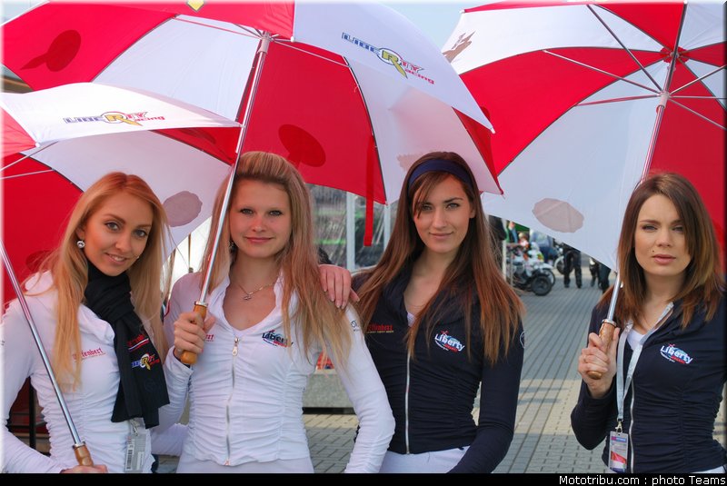 sbk_pitbabes_05_san_marin_misano_2011