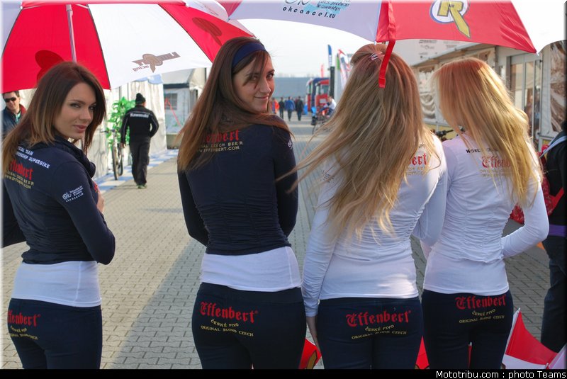sbk_pitbabes_06_san_marin_misano_2011
