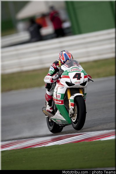 sbk_rea_13_san_marin_misano_2011