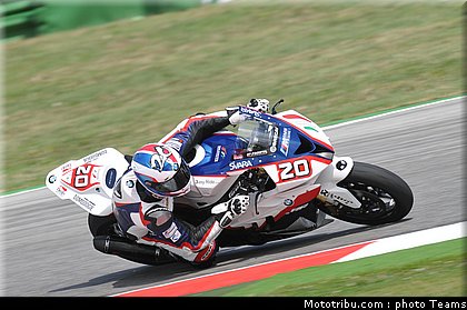 1000stk_barrier_4_san_marin_misano_2011.jpg
