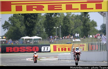 sbk_checa_4_san_marin_misano_2011.jpg