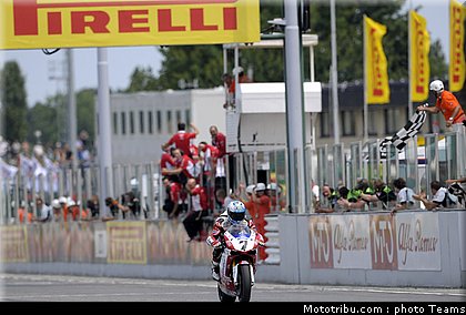 sbk_checa_5_san_marin_misano_2011.jpg