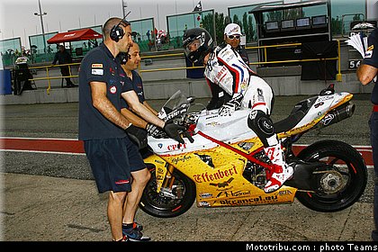 sbk_guintoli_2_san_marin_misano_2011.jpg